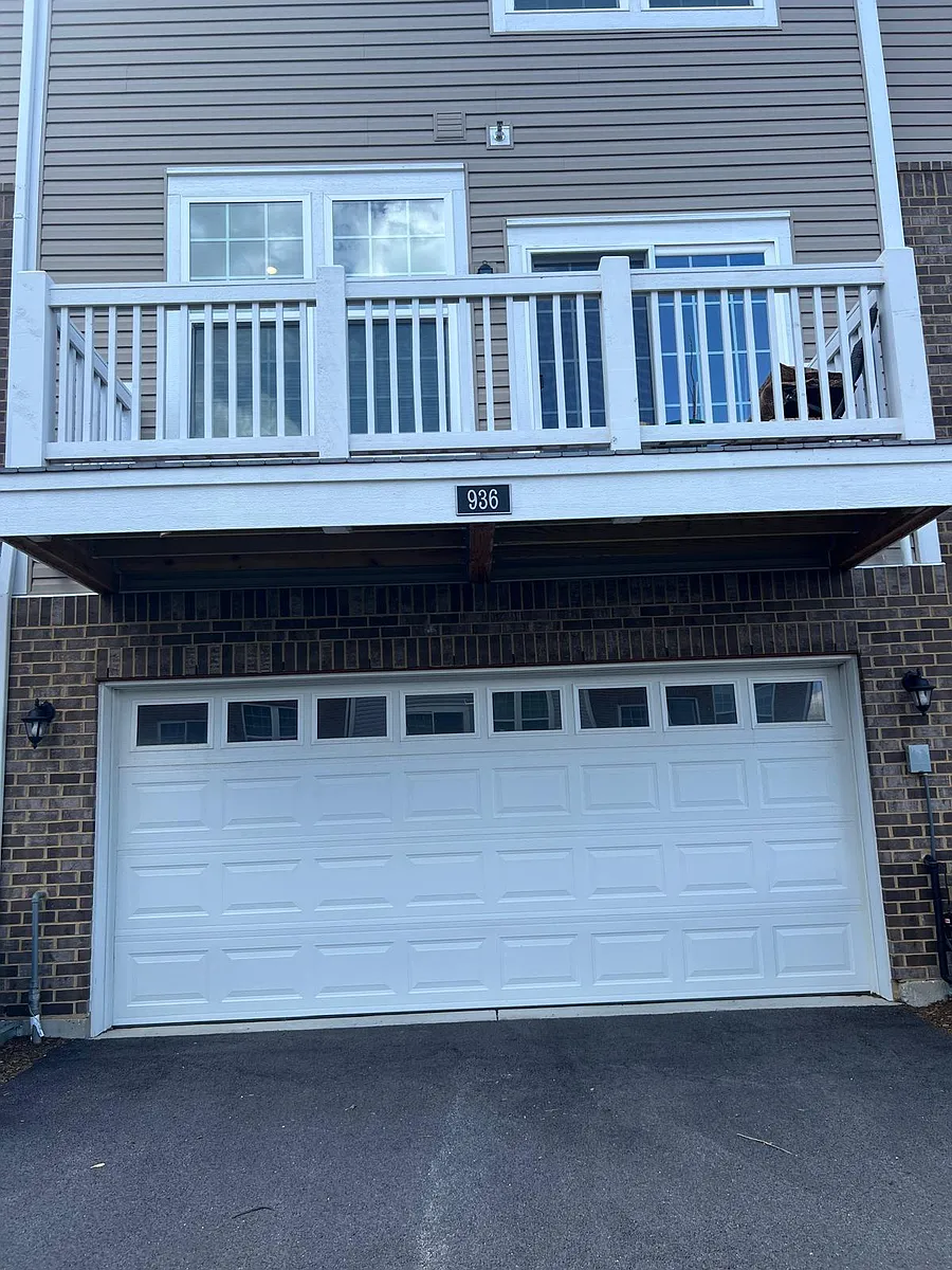 Building Photo - 936 Jenkins Ct