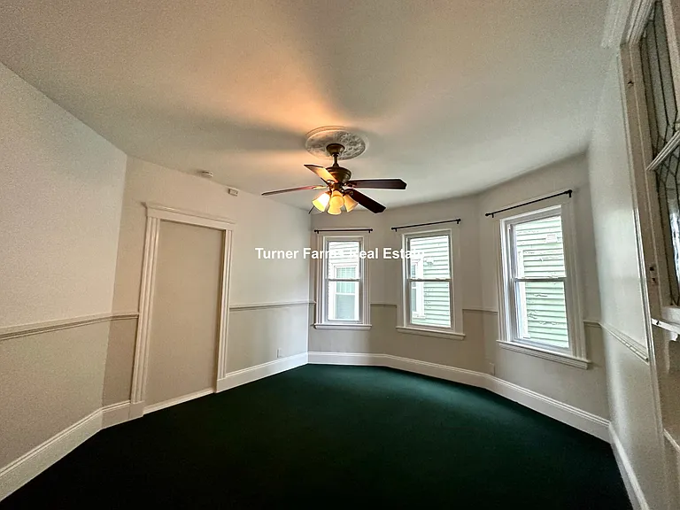 30 Roseclair St — Photo 23