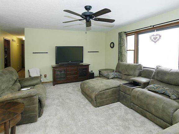 4th image of 22766 Wynsmythe Dr S