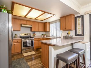 334 W 220th St, Carson, CA 90745