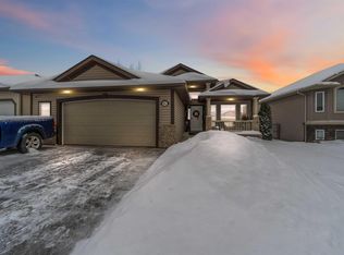 61 Linkside Blvd, Spruce Grove, AB