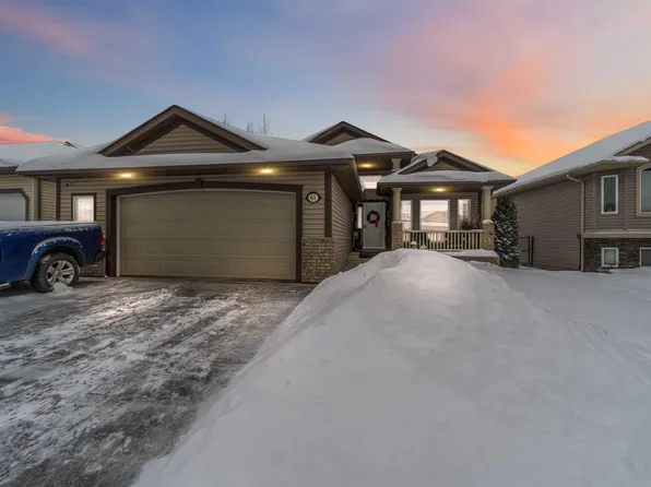 61 Linkside Blvd, Spruce Grove, AB T7X 4A6