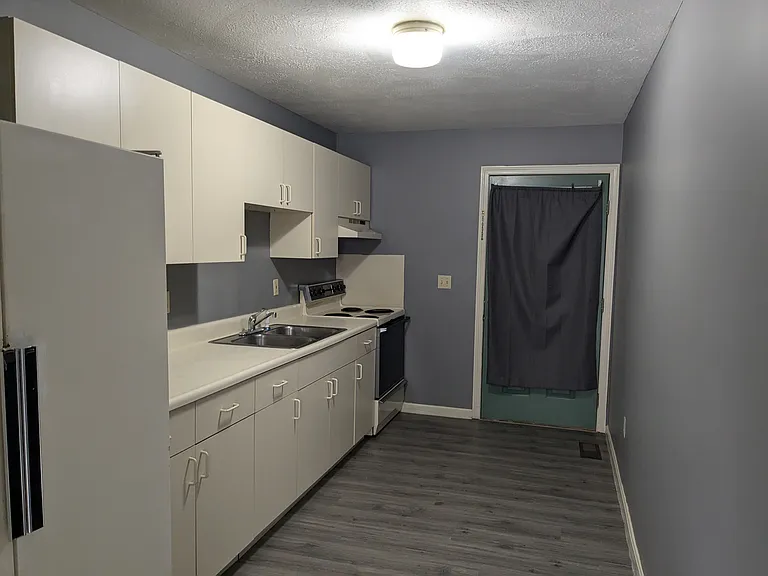 53 Kinsley St #2 — Photo 1