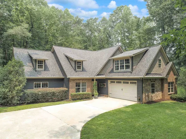 1635 Moore Rd, Moreland, GA 30259