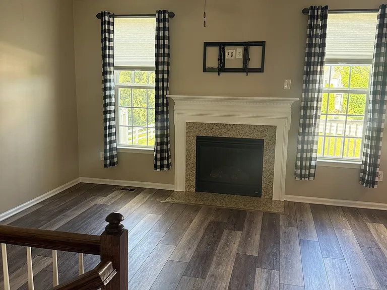 3535 Neville Way — Photo 7