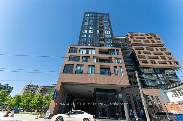 2 bed, $3,200 — Photo 2