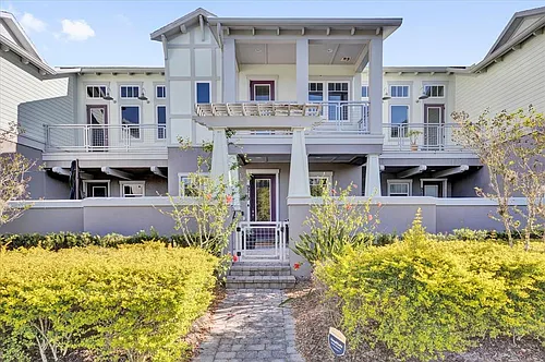 9219 Laureate Blvd Photo 1