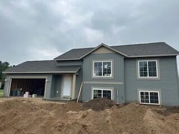 1032 137th Ave, Wayland, MI 49348