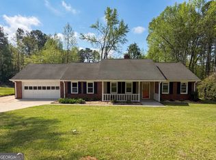 1622 Spaniel Ct SW, Conyers, GA