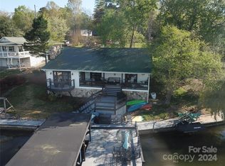564 Pinehaven Dr, New London, NC 28127