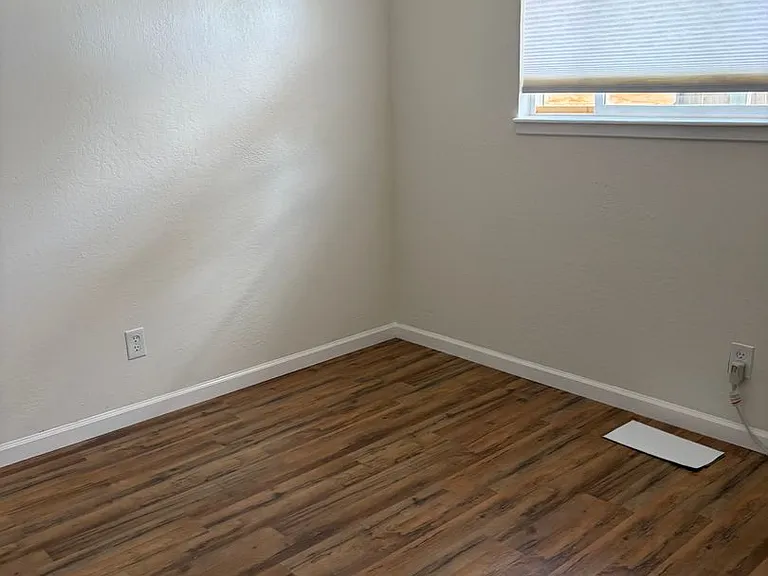 210 Rawhide Way — Photo 13