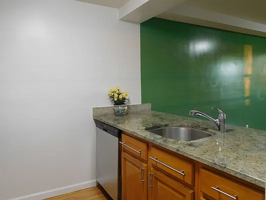 Sold by Bright Star Realty | media 8