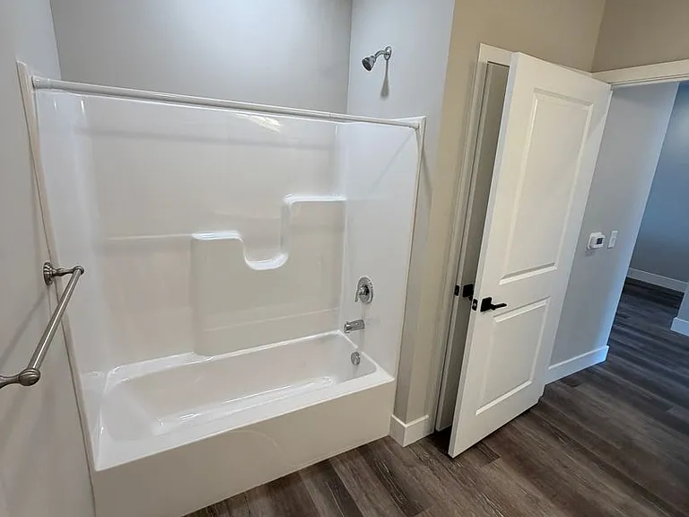Salem Run Apartments Phase 2 — Photo 269