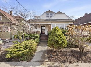 1433 Spaight St, Madison, WI 53703