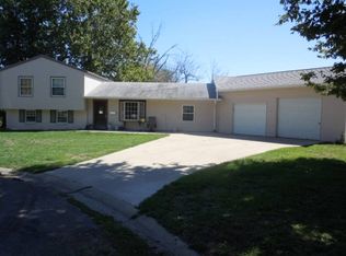 331 Nugent Pl, Lincoln, IL 62656