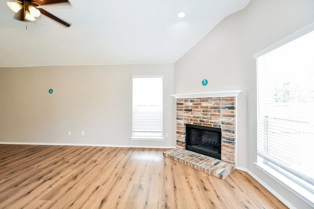 4 bed, 2.0 bath, 1503 sqft, $3,150 — Photo 4