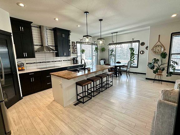 4th image of 41-27121 Township Road 402 #41