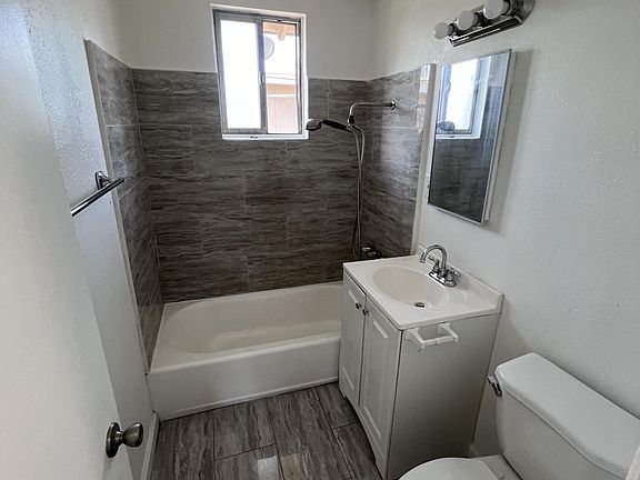 5th image of 1241 S Greenwood Ave APT 18