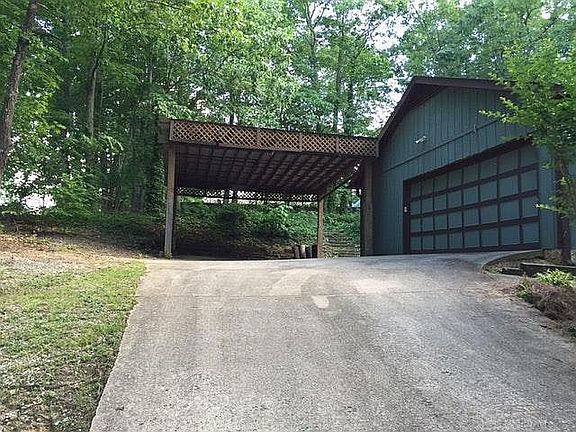 Garage, carport and turn around