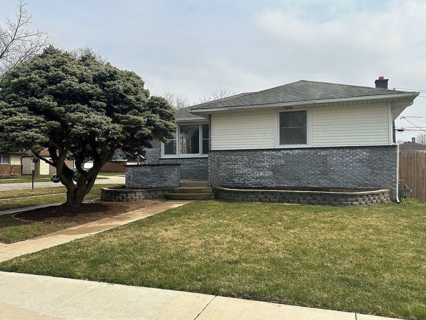 4601 Maple Ave, Forest View, IL 60402 | Zillow