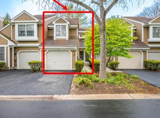 68 Stone Run Rd, Bedminster, NJ 07921