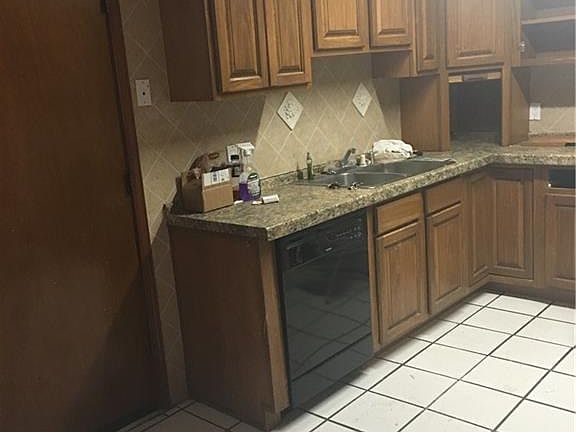 4th image of 8635 Chinchilla Ln