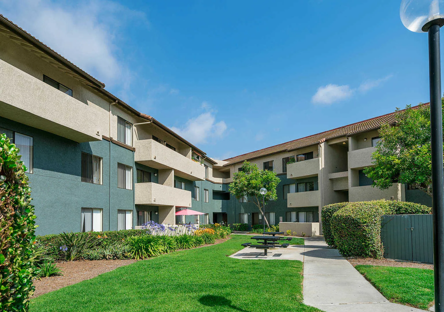 Ocean Crest — Photo 2