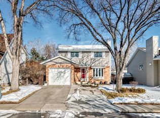 8 E Meadow Pl SE, Airdrie, AB T4A1W4