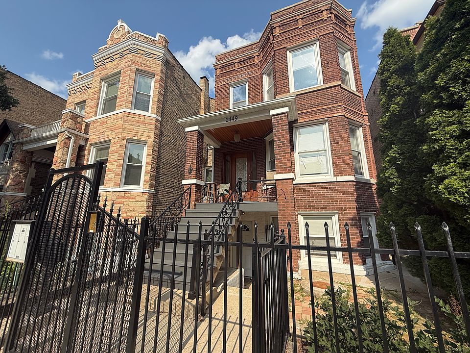 1st image of 2449 N Ridgeway Ave #2