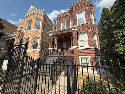 2449 N Ridgeway Ave #2 Photo 1