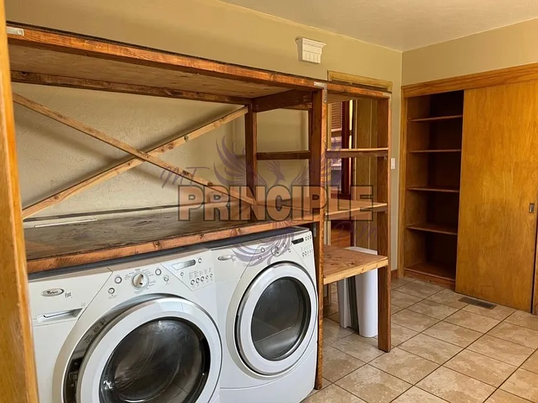 508 W Galena St — Photo 11