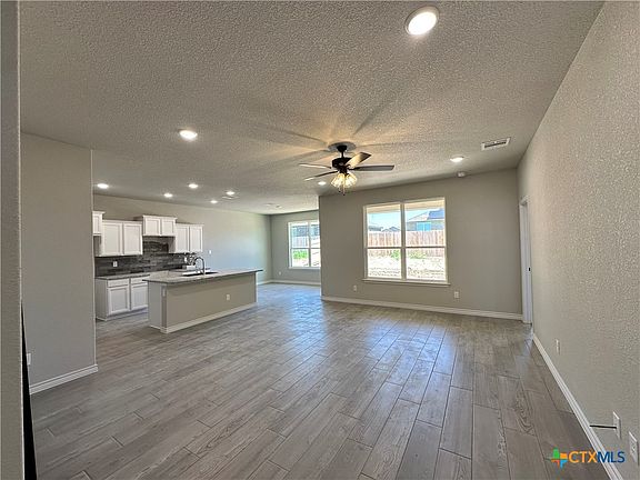 4th image of 3009 Seeker St