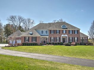 12 Fairway Dr, Whitehouse Station, NJ 08889