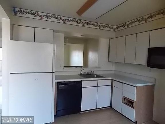3rd image of 19640 White Saddle Dr