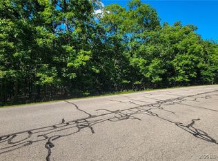 641 Grand Point Blvd, Sunrise Beach, MO 65079