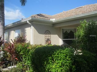 8026 Victoria Falls Cir, Sarasota, FL 34243