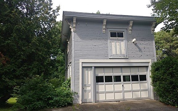 2nd image of 90 Park St