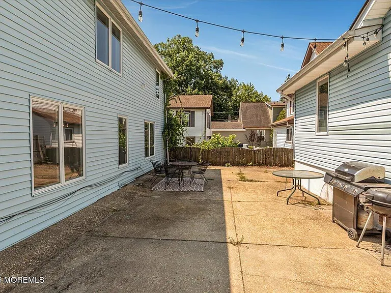 82 Neptune Ave #1/2 — Photo 31