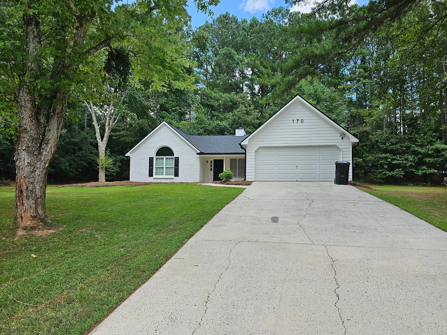 170 Kellie Ln — Photo 1