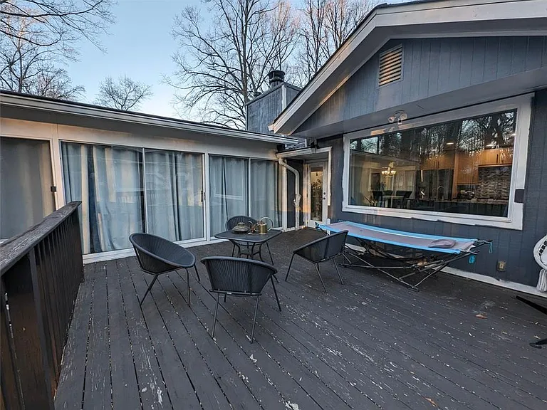 1303 Colony Dr — Photo 19
