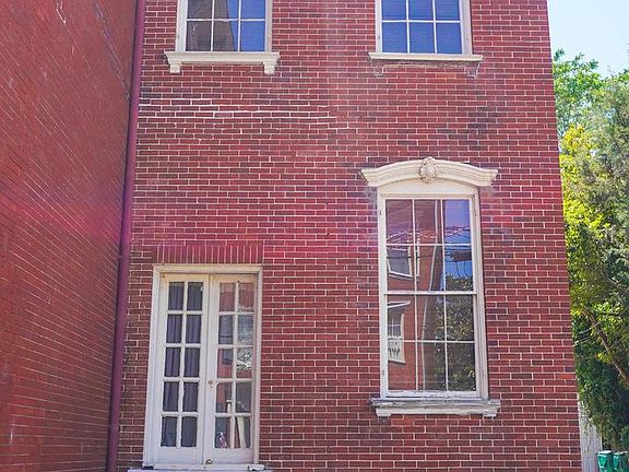 5th image of 220 High St