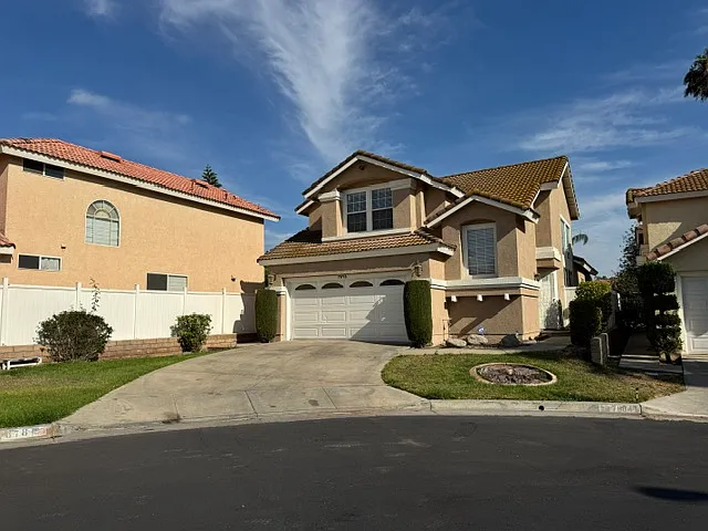 7878 Pineridge Ct — Photo 2