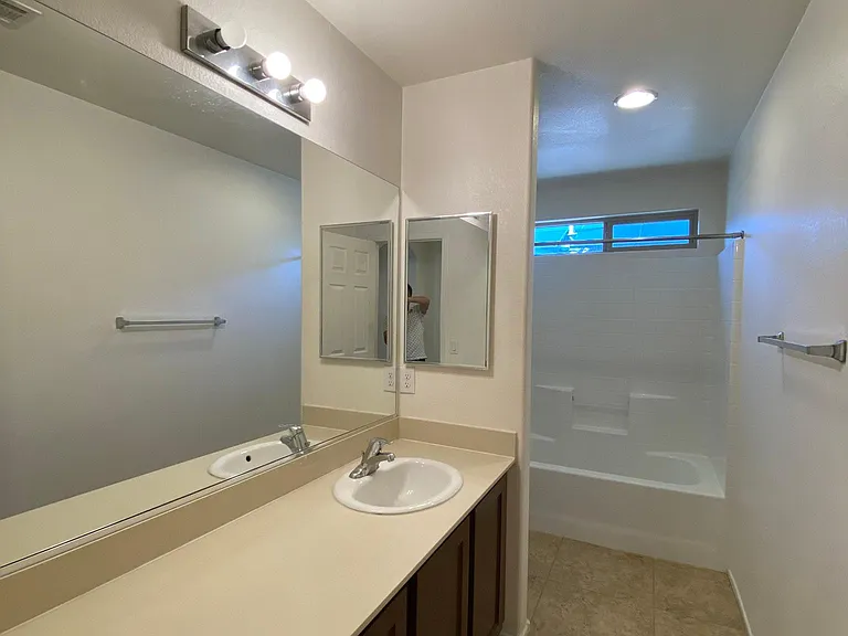 10965 Mount Pendleton St — Photo 18