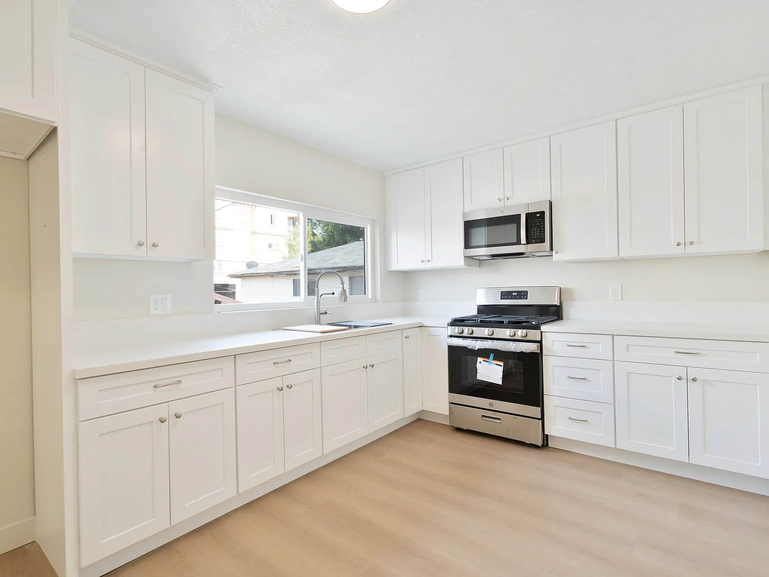 1 bed, 532 sqft, $1,850 — Photo 3