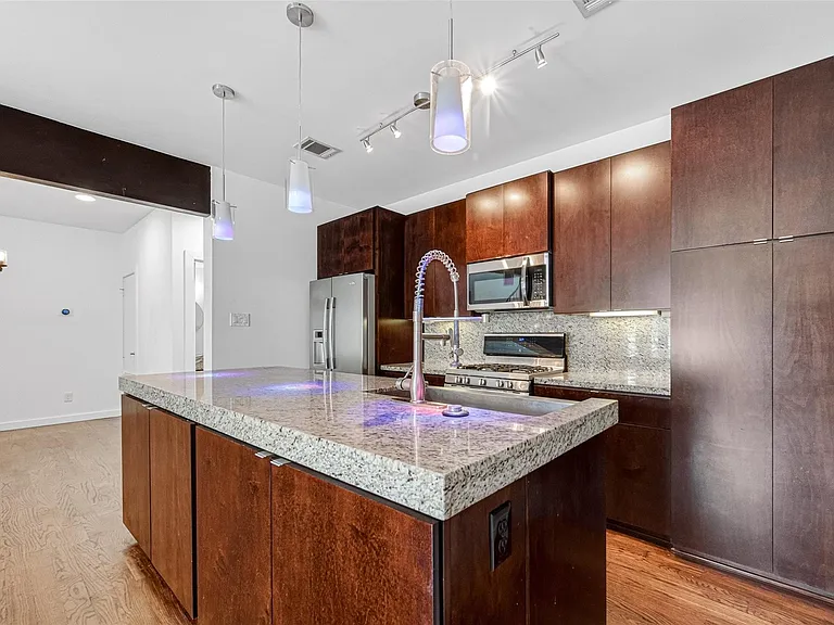 1409 Laird St #B — Photo 12