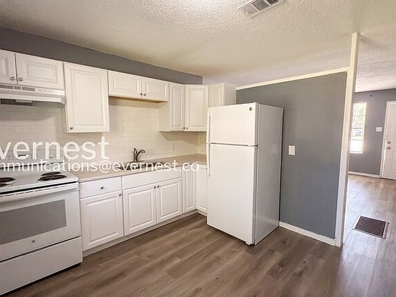 5th image of 41 Hiland Pl #B