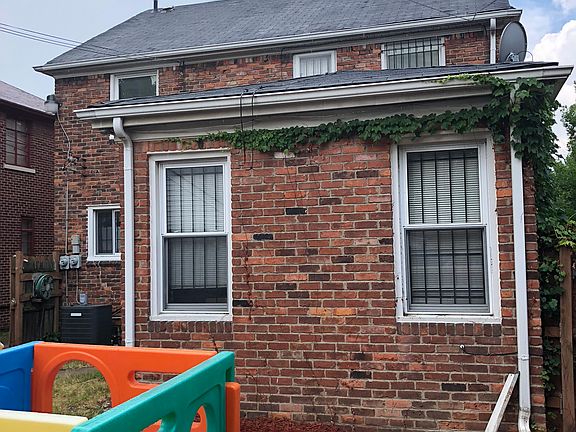 4th image of 18476 Northlawn St