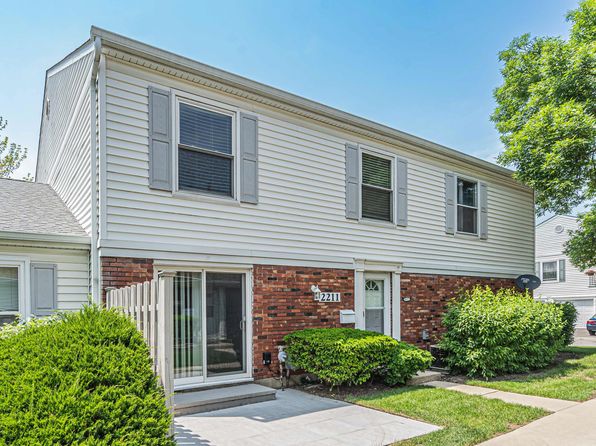 2211 Brittany Ct
