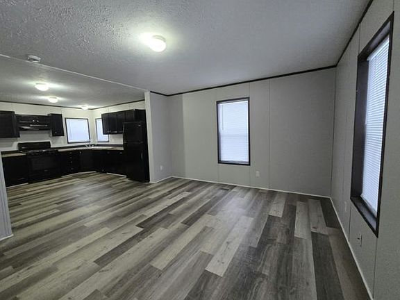 2nd image of 437 Warbler Ln #437