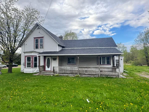 55 W Main St, Chateaugay, NY 12920